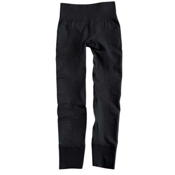 Lululemon Ebb to Street Seamless Leggings‎ Ribbed Cuff - Women’s Likely Size 6 - Picture 1 of 10